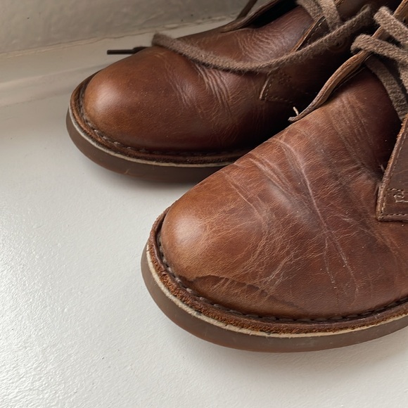 Women’s Clarks Desert Boots, Size 8 - Picture 3 of 4